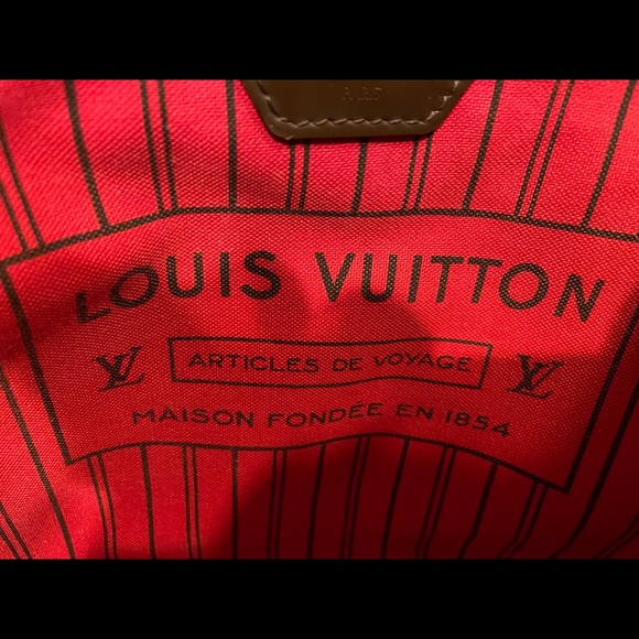 Louis Vuitton Neverfull MM tote - Picture 2 of 8